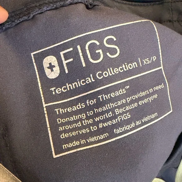 FIGS SCRUB SET - Picture 6 of 6